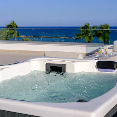 ヴィラ On-the-sand Beachfront - Pool & Rooftop Jacuzzi オロクリニ