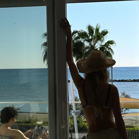 Goldfish - 5br Beachfront Luxury With Pool & Jacuzzi *