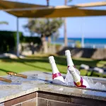 Villa On-the-sand Beachfront - Pool & Rooftop Jacuzzi Voroklini