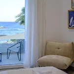 On-the-sand Beachfront - Pool & Rooftop Jacuzzi * Voroklini