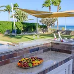 On-the-sand Beachfront - Pool & Rooftop Jacuzzi Villa Voroklini