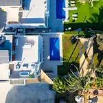 Villa On-the-sand Beachfront - Pool & Rooftop Jacuzzi Voroklini