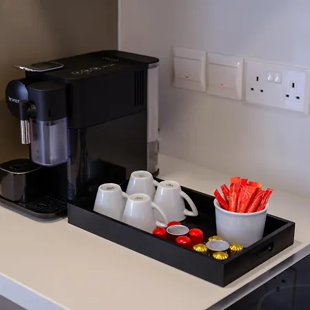 Goldfish - 5br Beachfront Luxury With Pool & Jacuzzi Вороклини