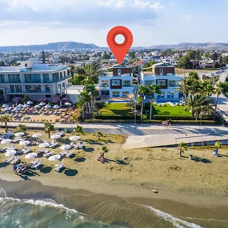 On-the-sand Beachfront - Pool & Rooftop Jacuzzi Voroklini