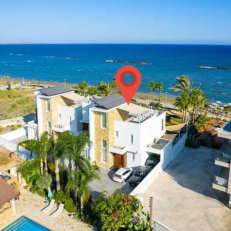 Goldfish - 5br Beachfront Luxury With Pool & Jacuzzi Вилла *