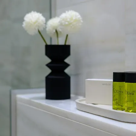 Goldfish - 5br Beachfront Luxury With Pool & Jacuzzi