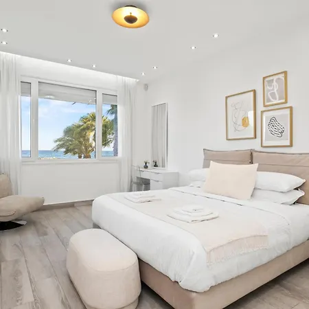 Goldfish - 5br Beachfront Luxury With Pool & Jacuzzi Вороклини