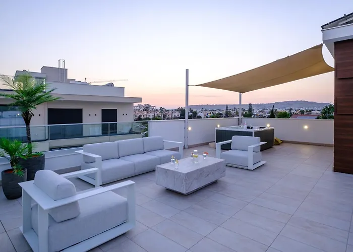 Goldfish - 5br Beachfront Luxury With Pool & Jacuzzi Voroklini